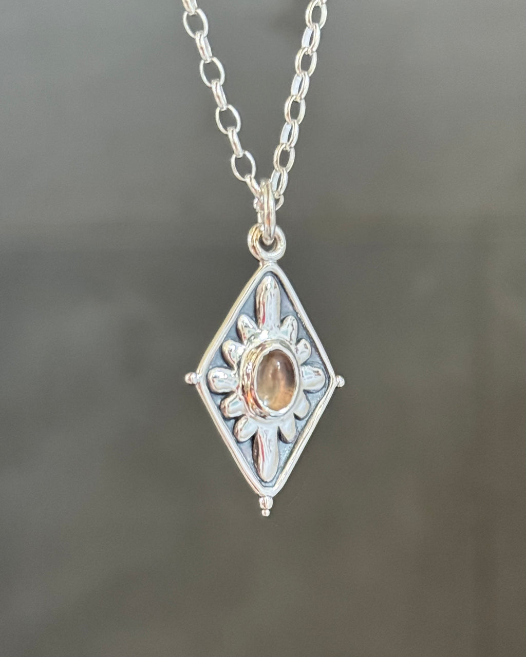 Diamond Flower Necklace Smoky Quartz