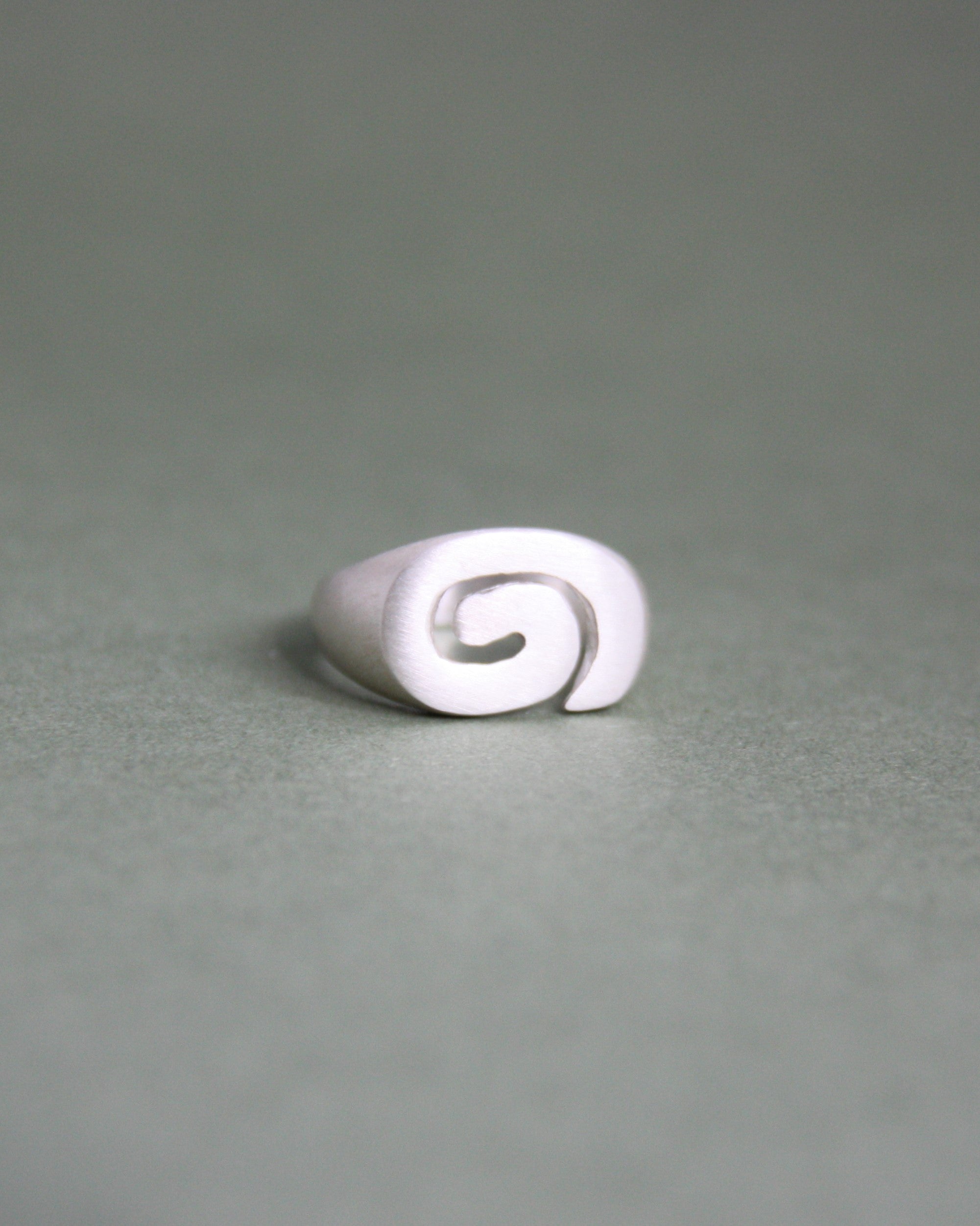 Spiral Signet Satin Finish L