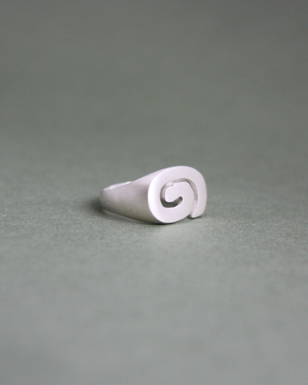 Spiral Signet Satin Finish L