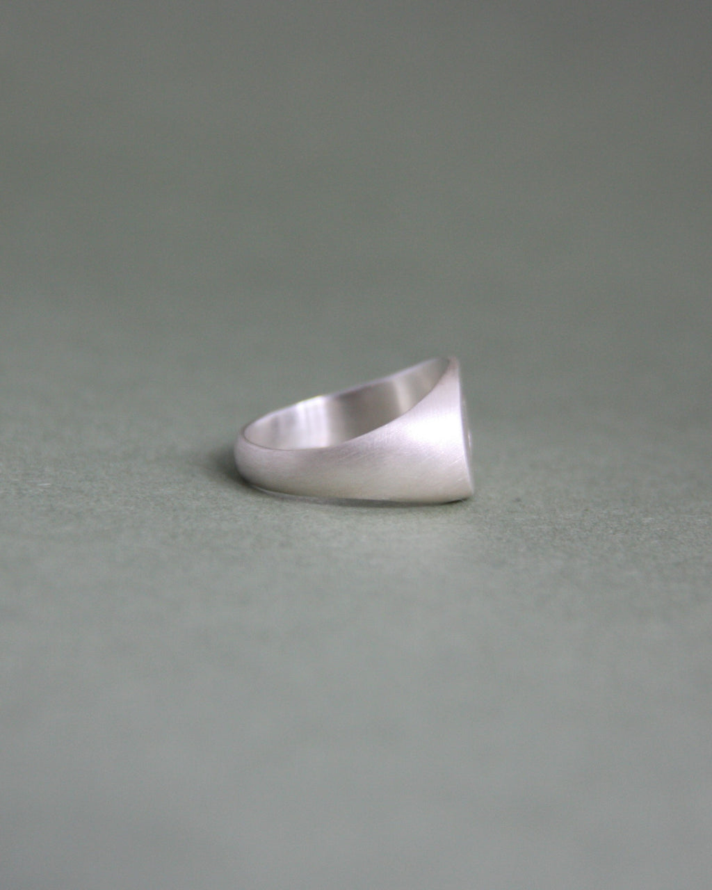 Spiral Signet Satin Finish L