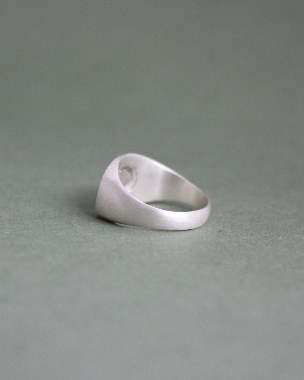 Spiral Signet Satin Finish L