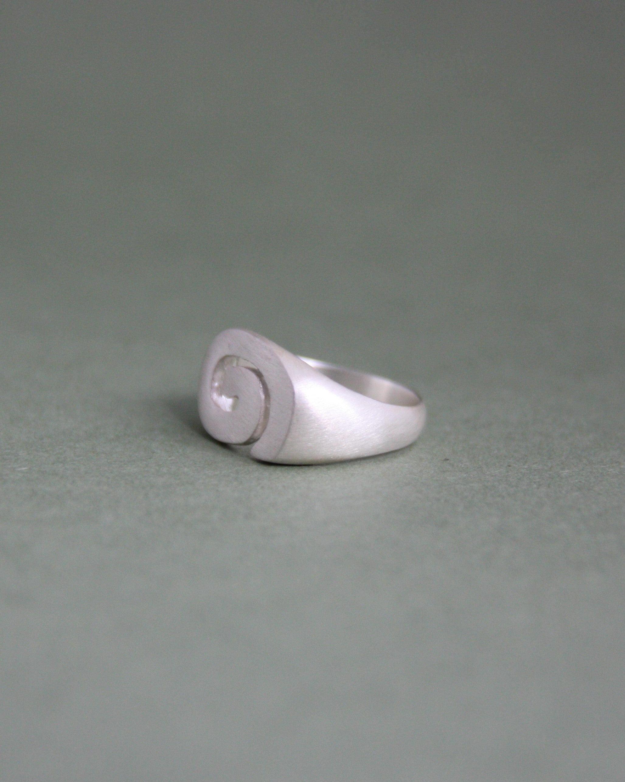 Spiral Signet Satin Finish L