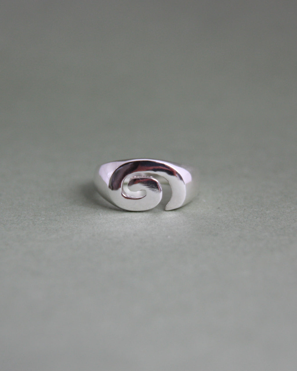 Spiral Signet U