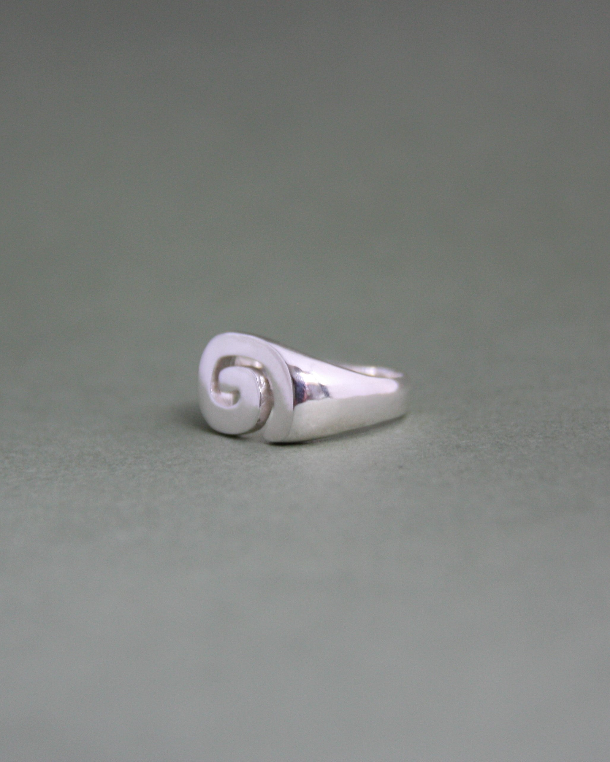 Spiral Signet N