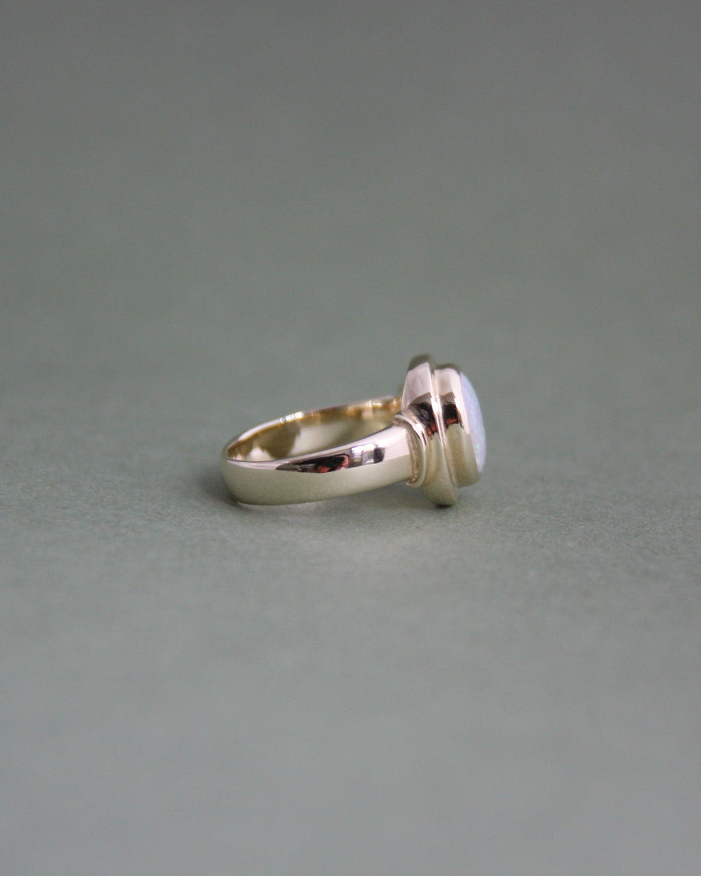 Junpier Gold & Opal Ring N