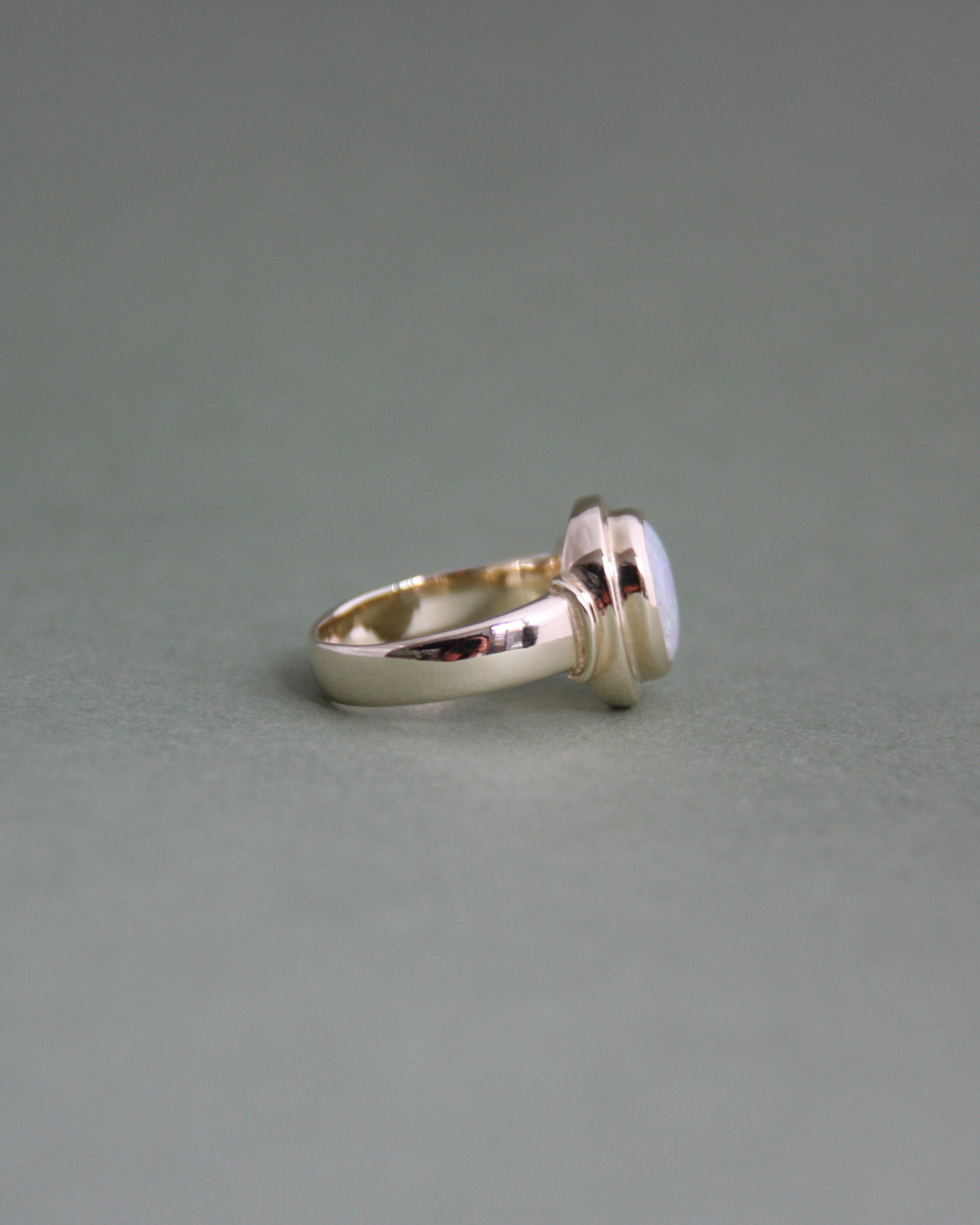 Junpier Gold & Opal Ring N