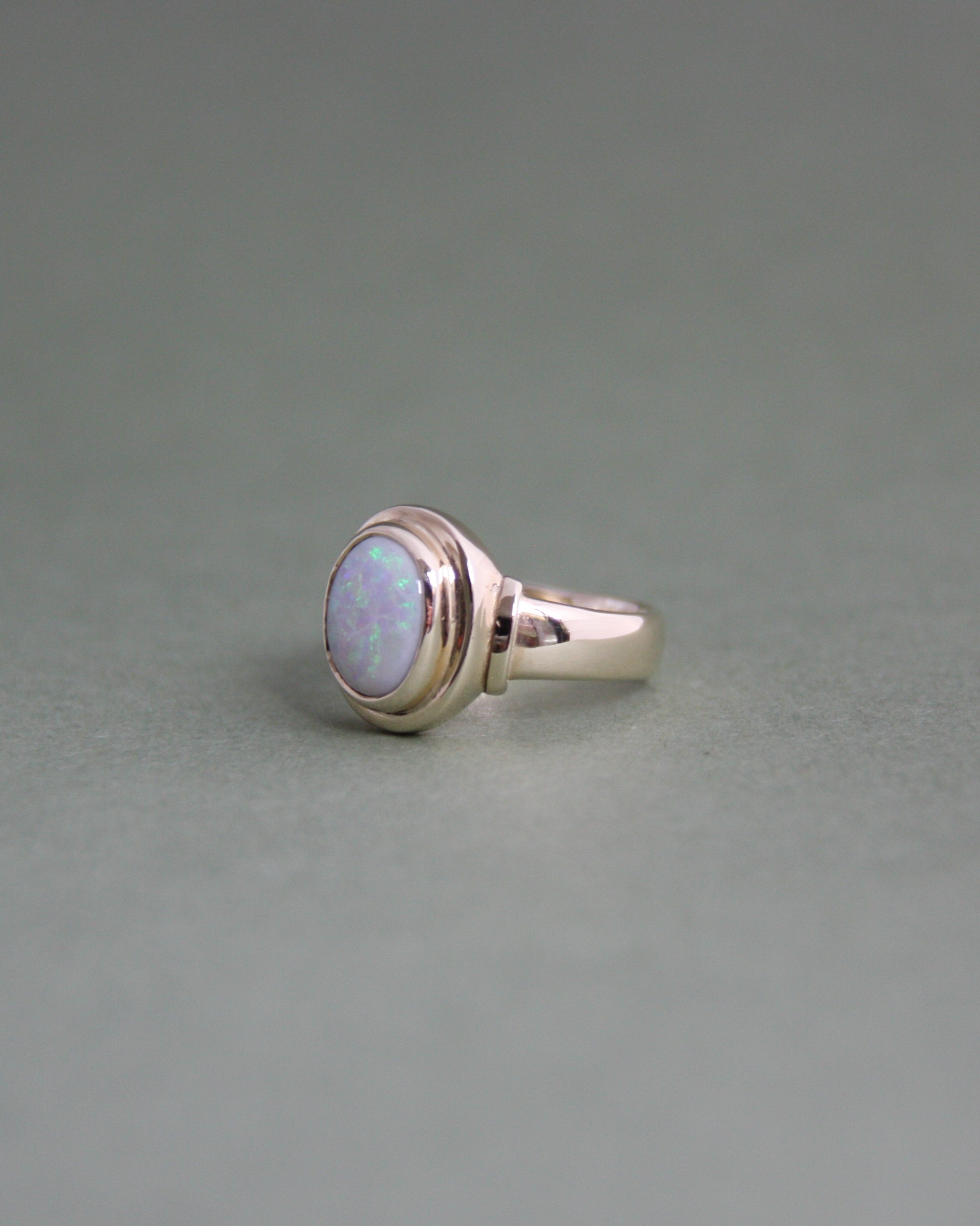 Junpier Gold & Opal Ring N