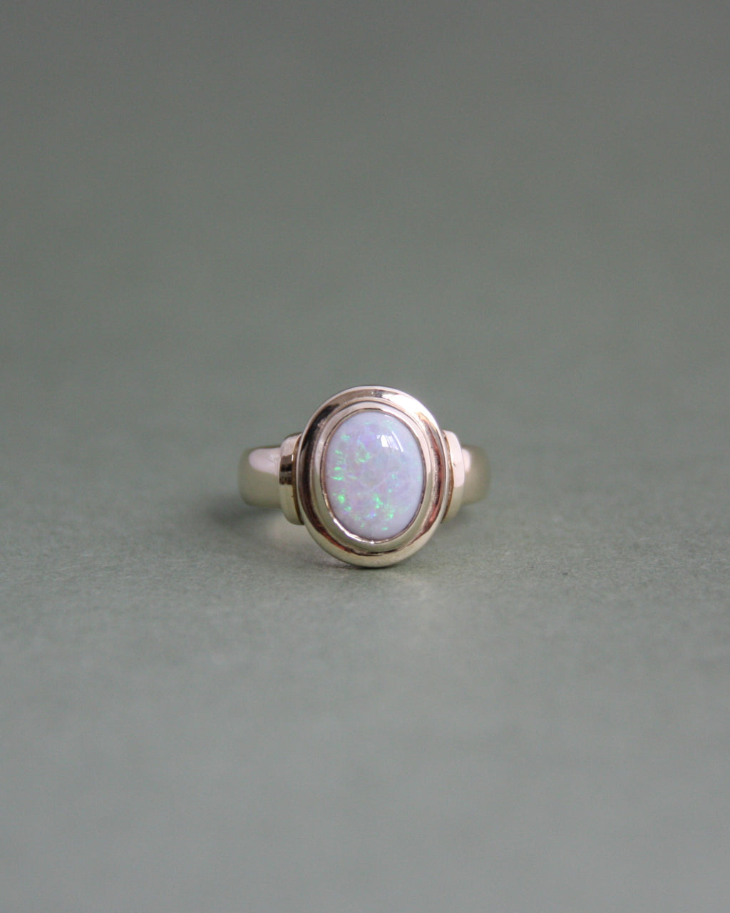 Junpier Gold & Opal Ring N