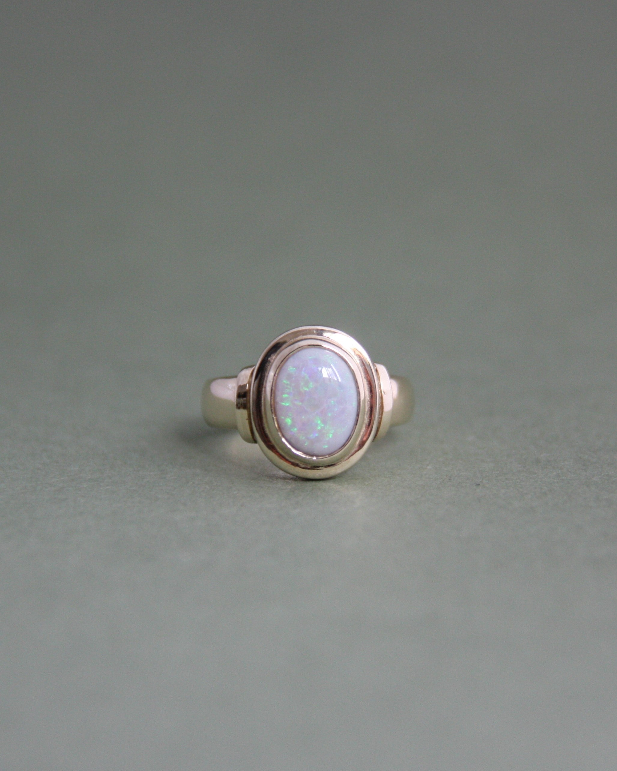 Junpier Gold & Opal Ring N