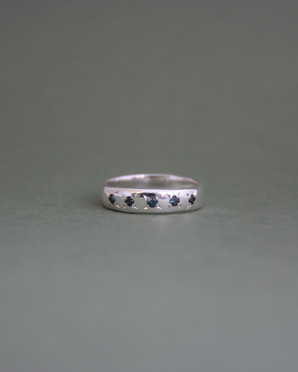 Parti Sapphires Stacker Q