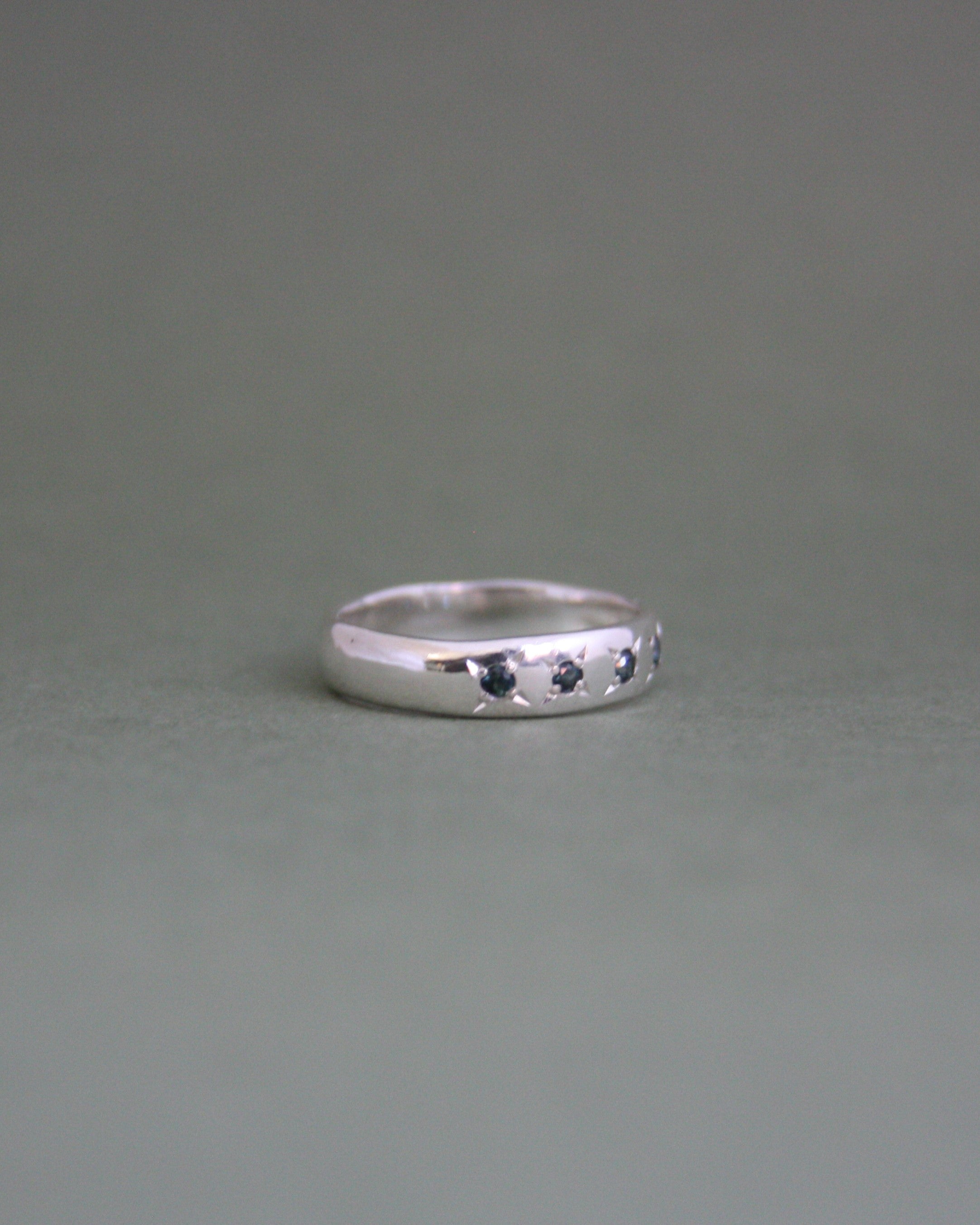 Parti Sapphires Stacker Q