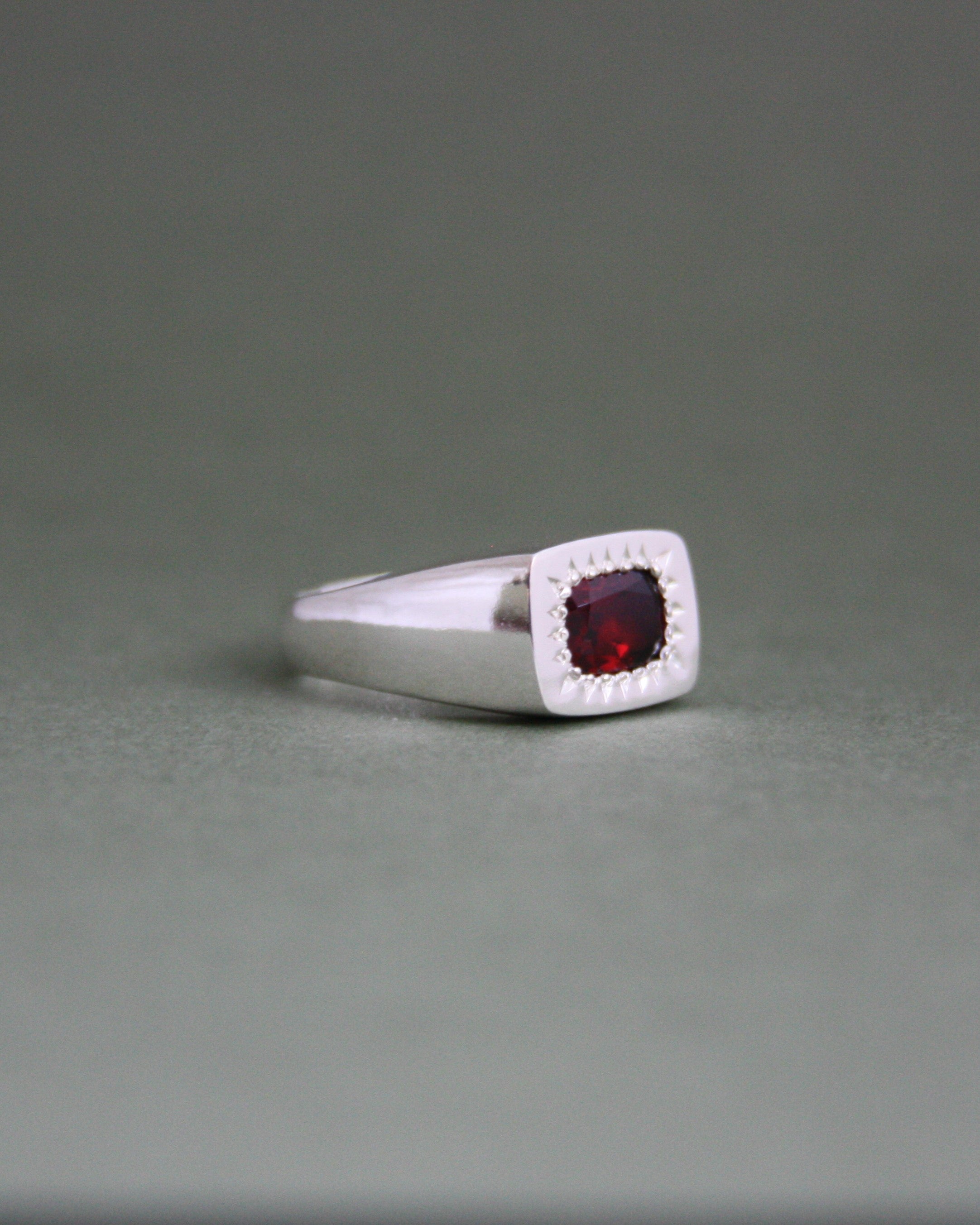 Garnet Signet Q