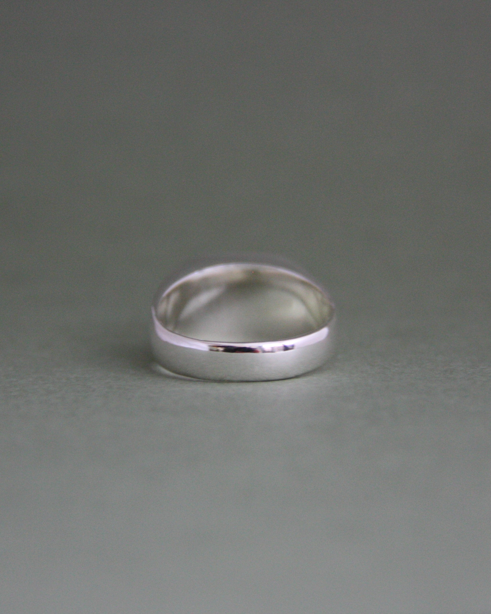Garnet Signet Q