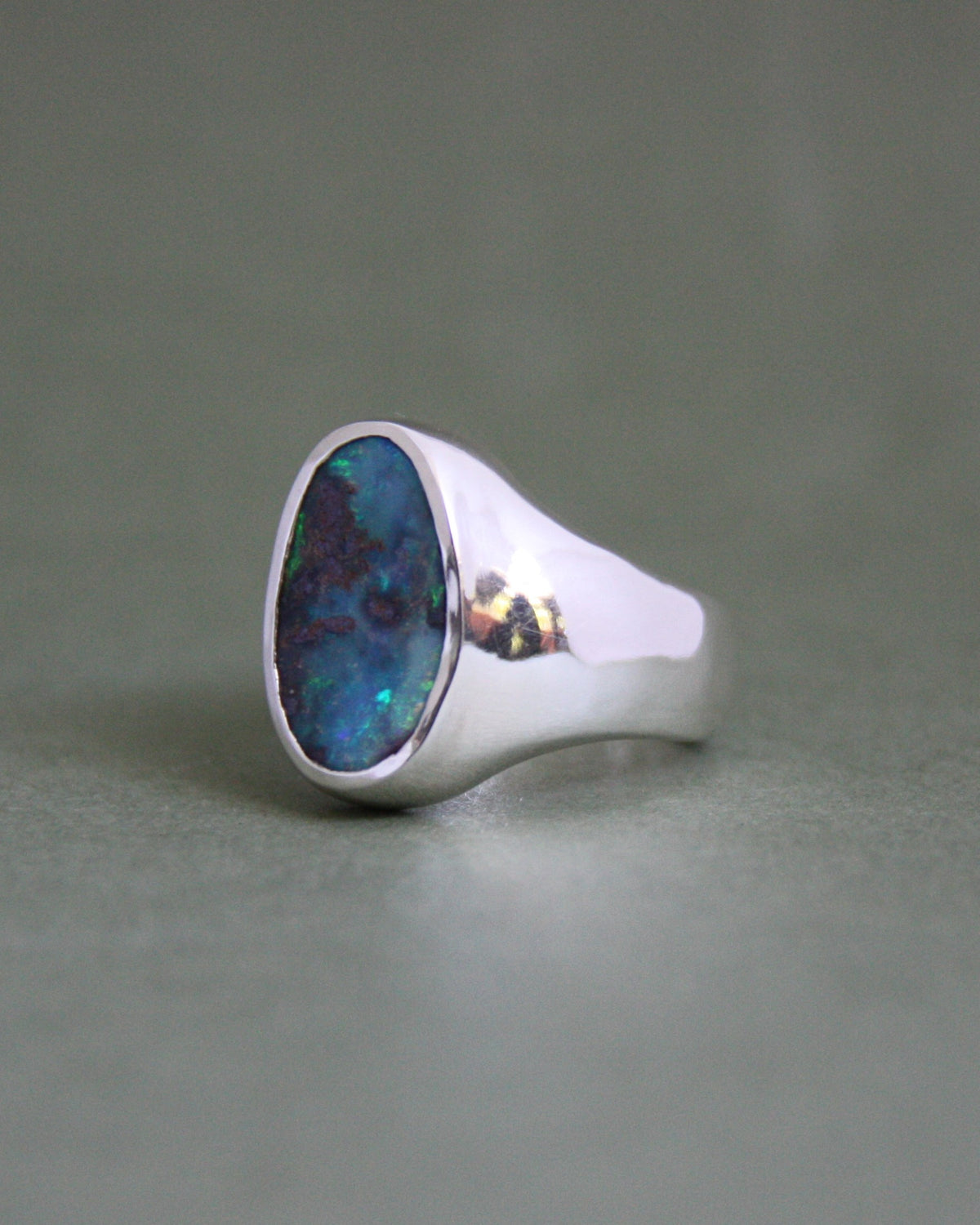 Rock Pools Opal Signet R 1/2