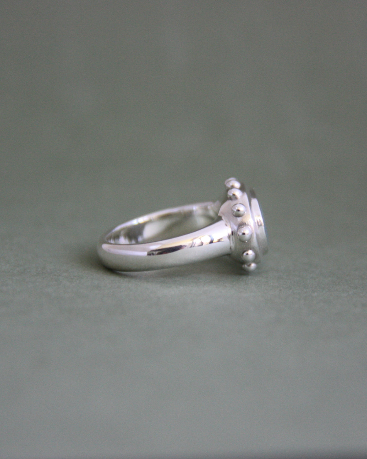Studded Opal Ring N 1/2