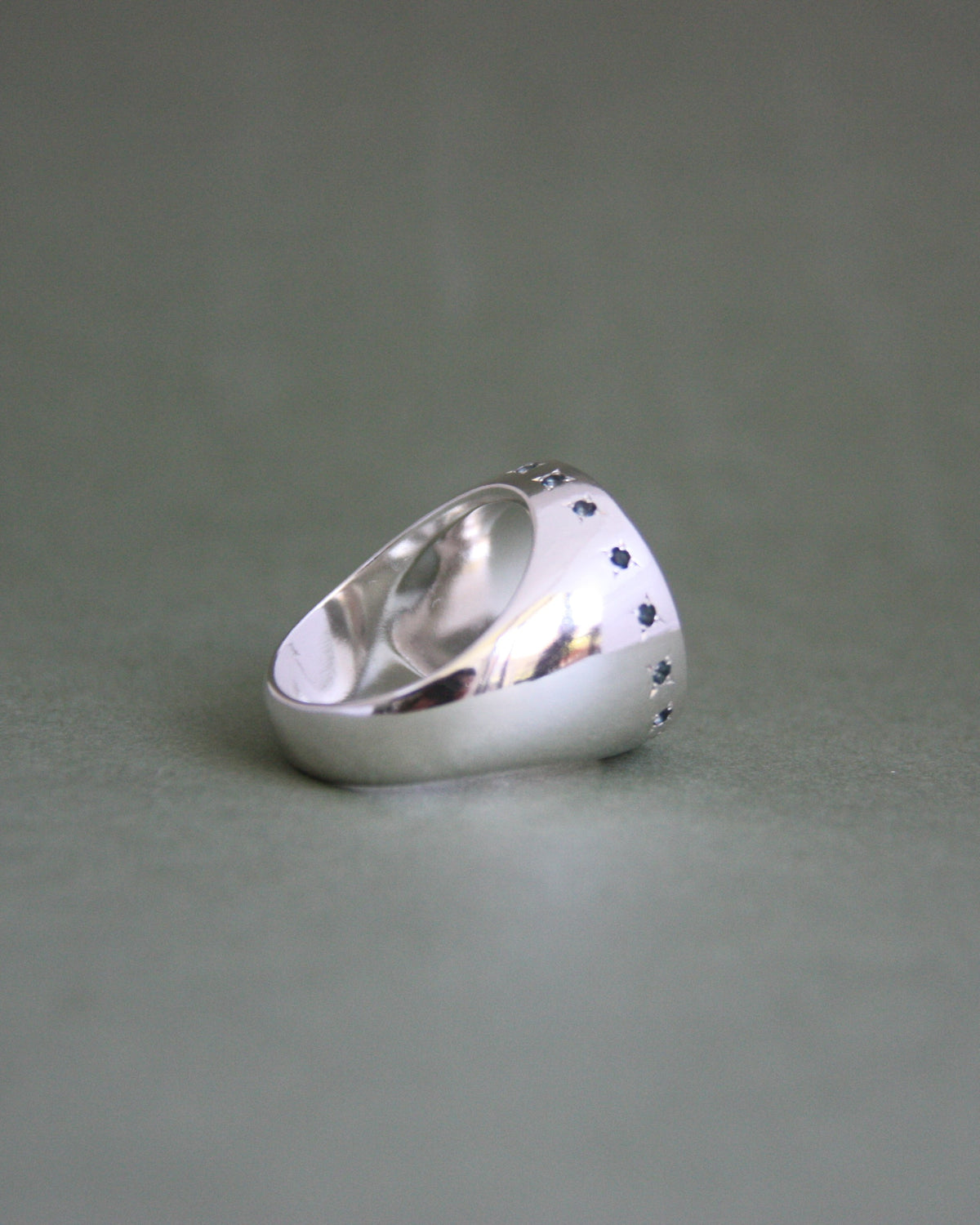 Hollow Ring S 1/2