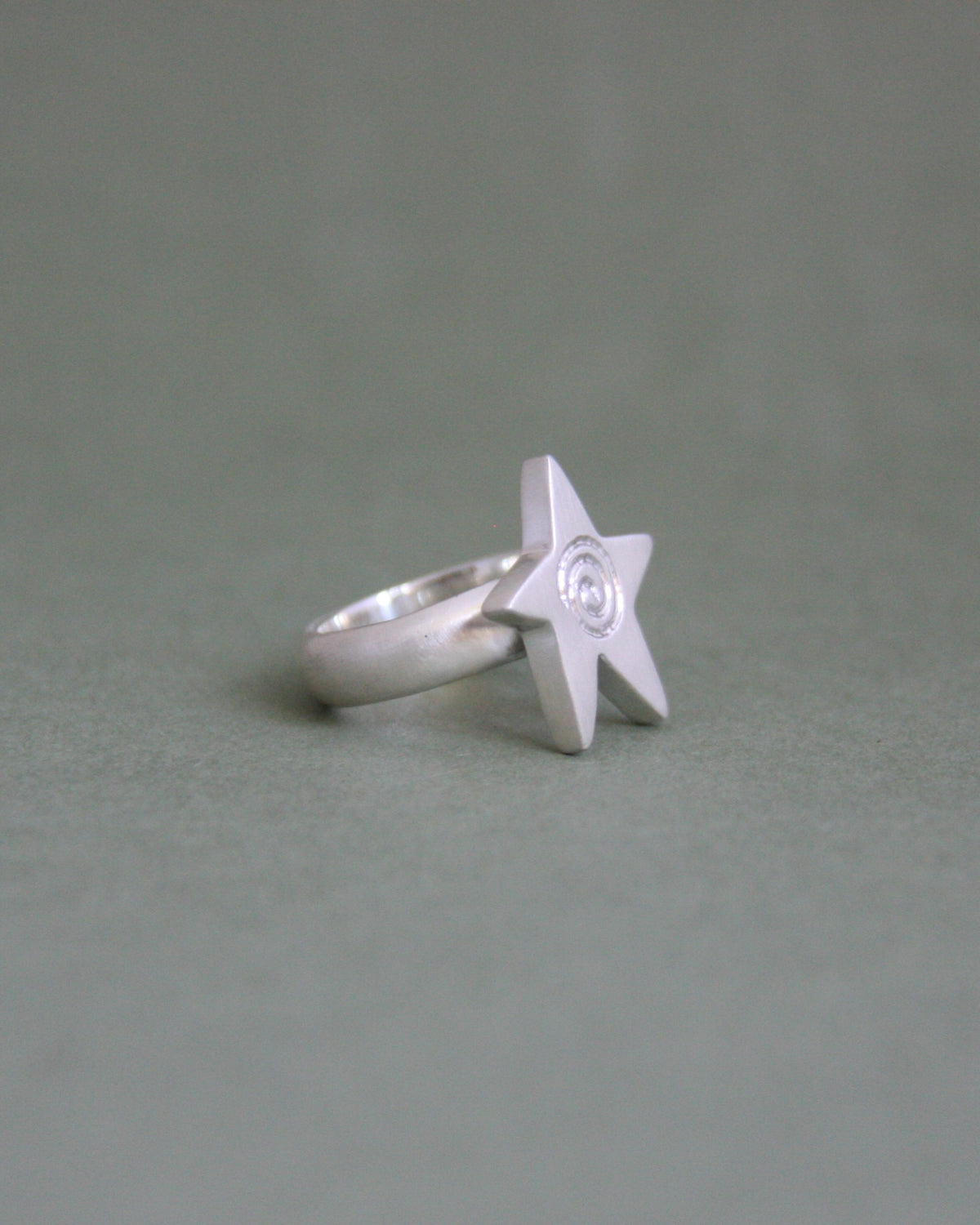 Lana's Star Ring H