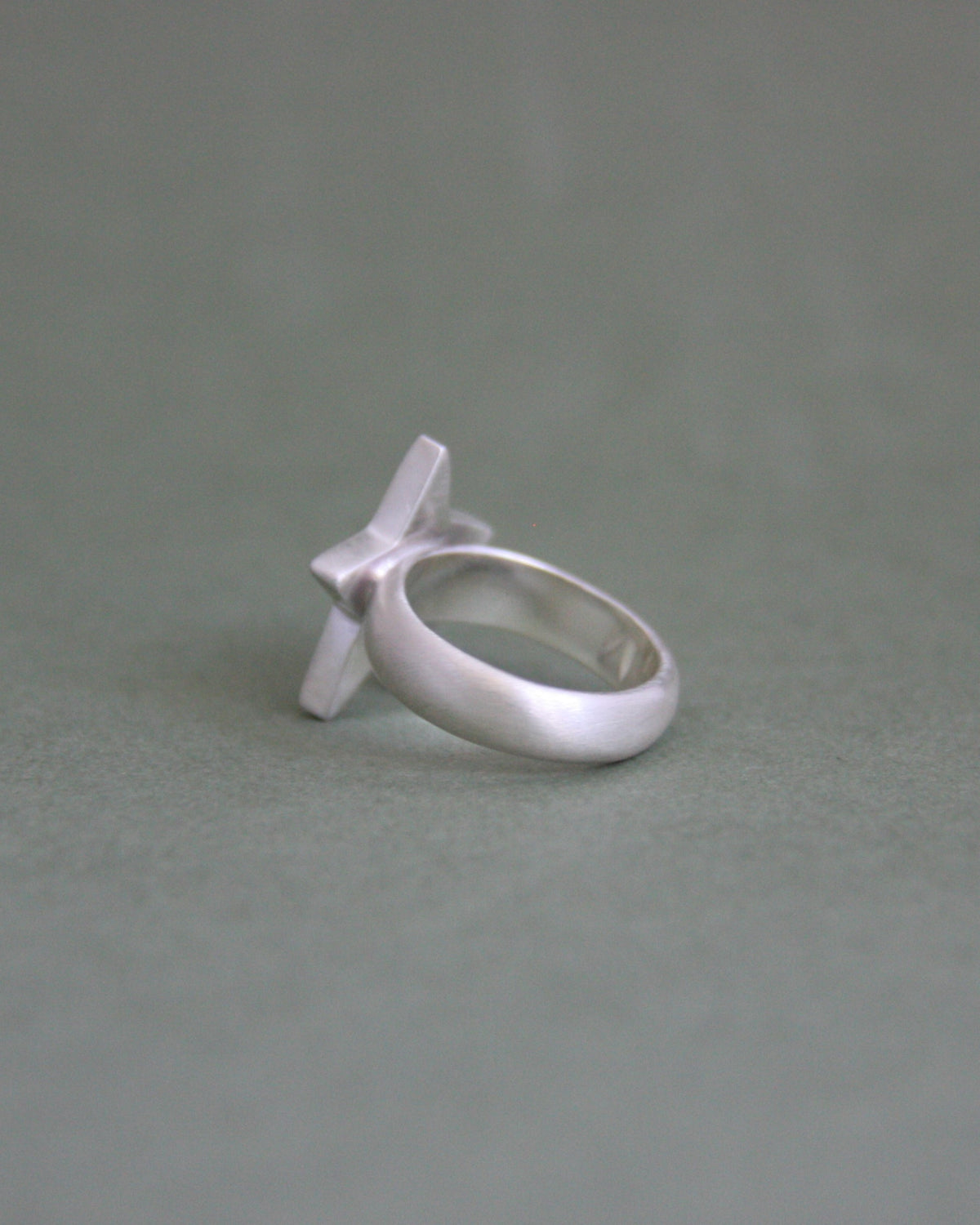 Lana's Star Ring H