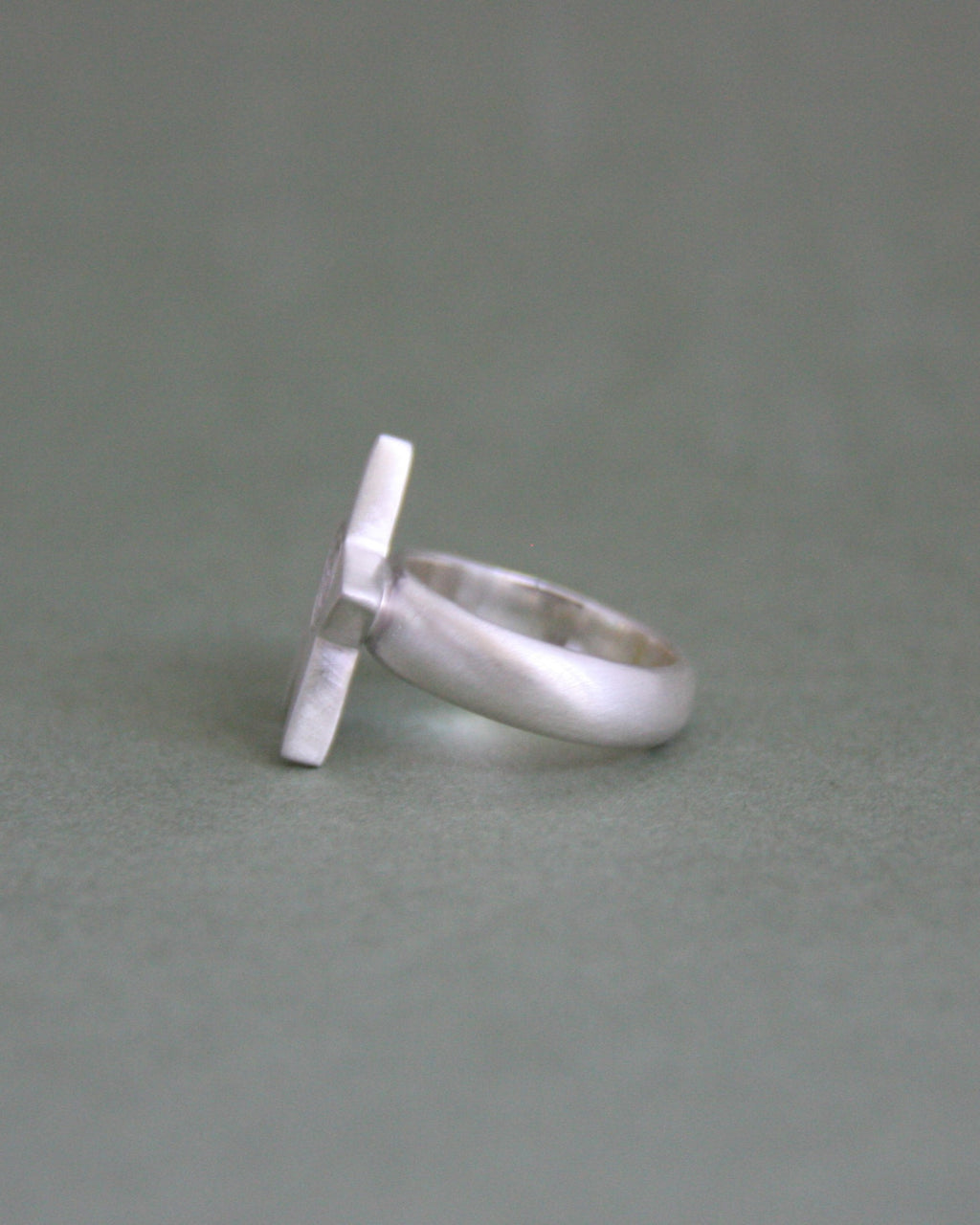 Lana's Star Ring H