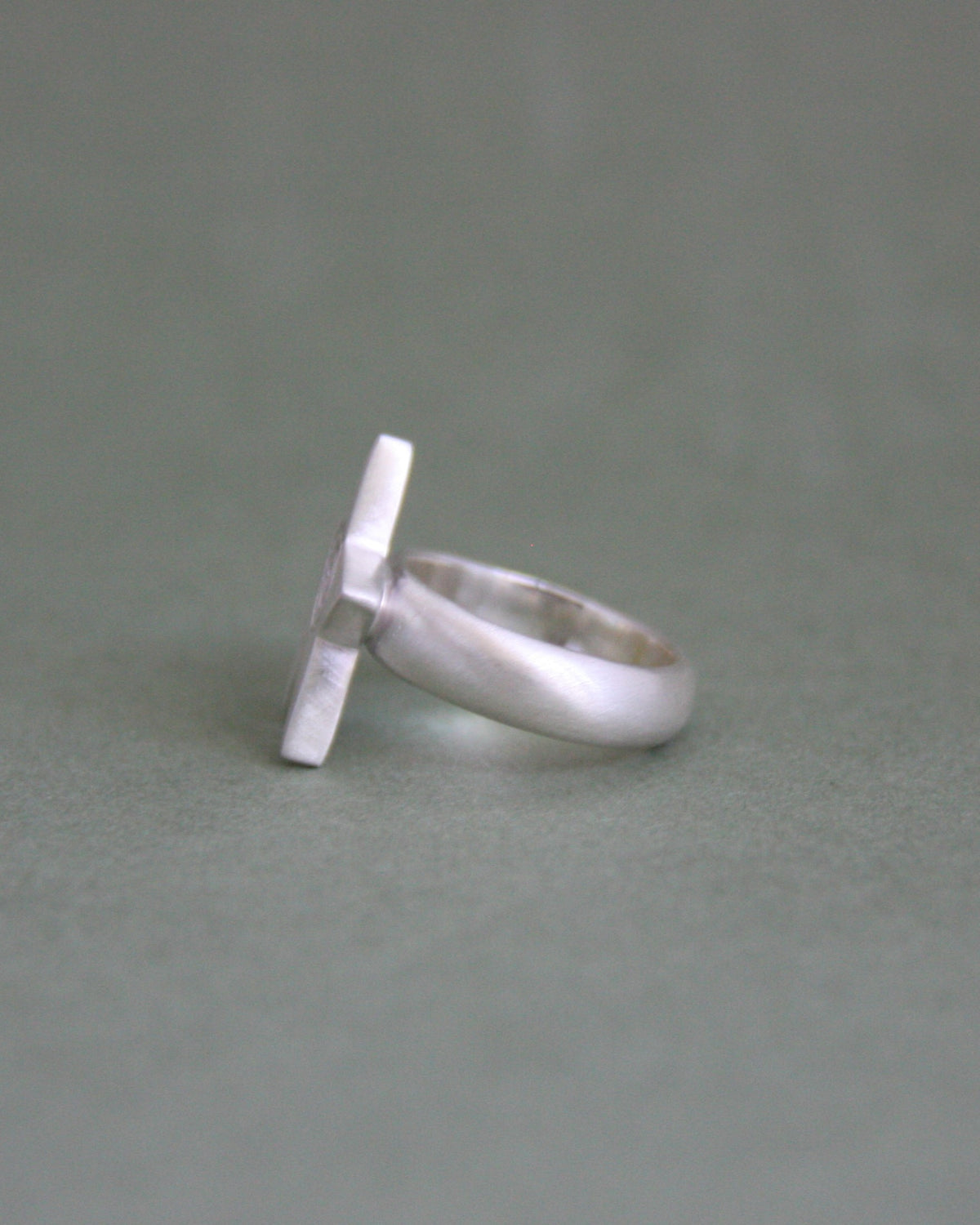 Lana's Star Ring H