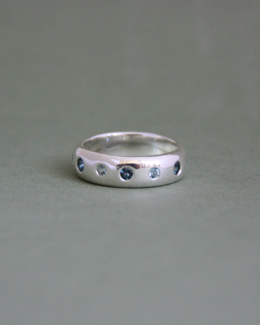 UFO Ring Blue Topaz U