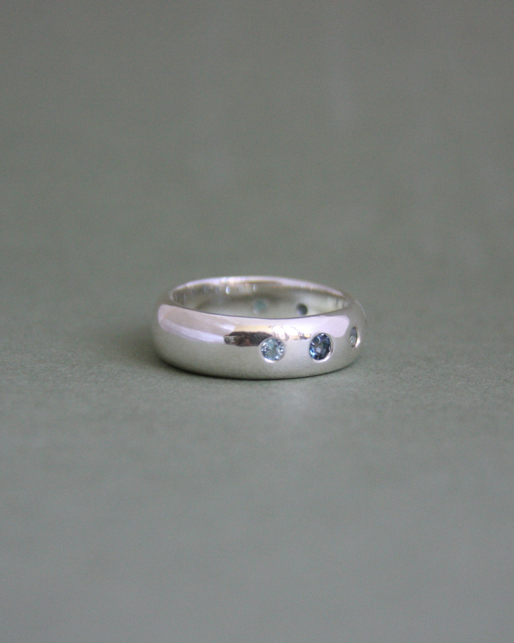 UFO Ring Blue Topaz U