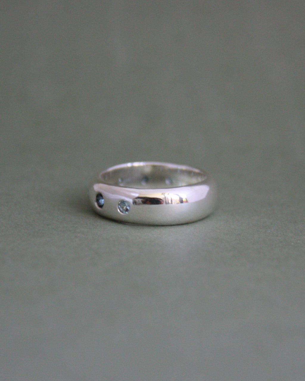 UFO Ring Blue Topaz U