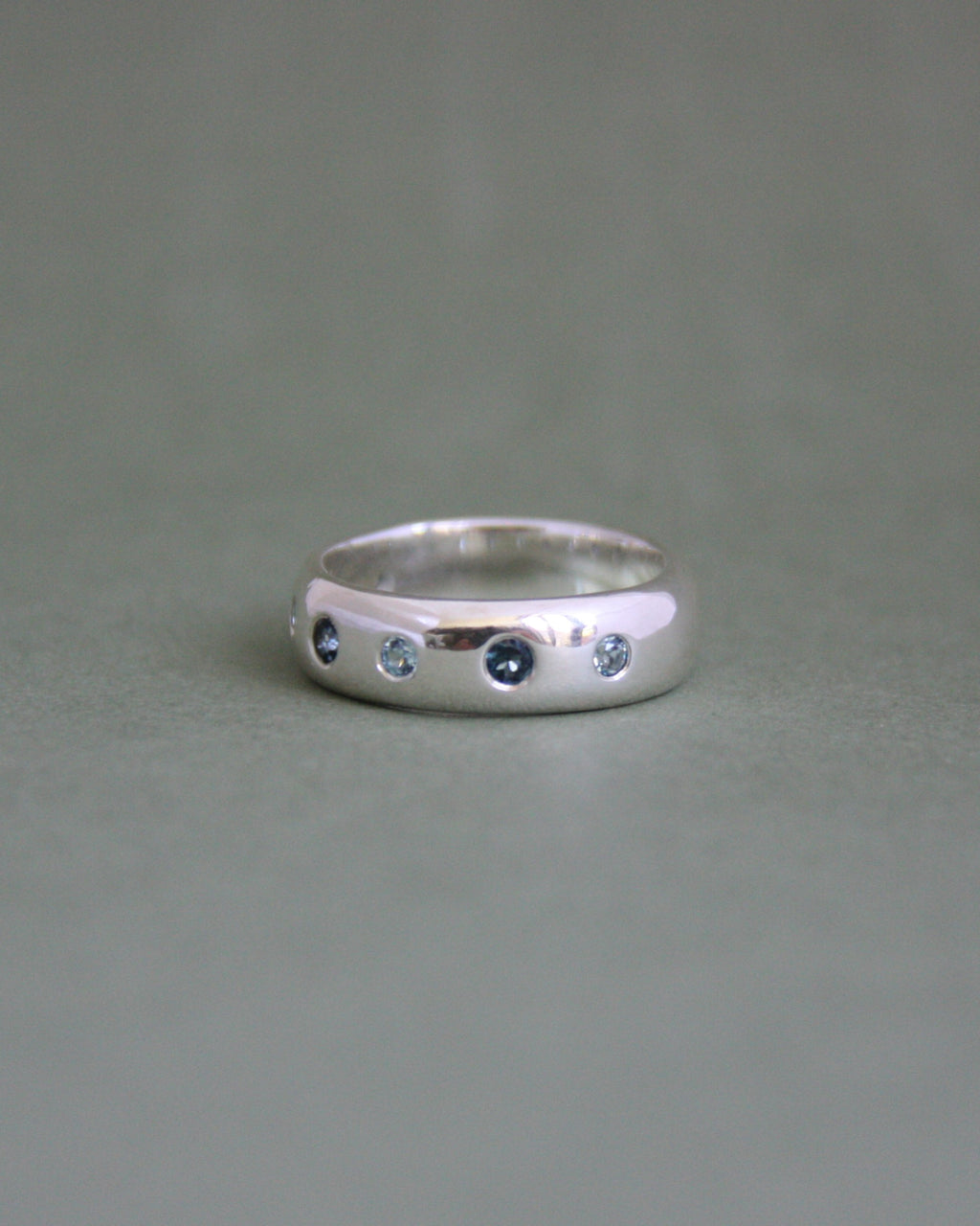 UFO Ring Blue Topaz U