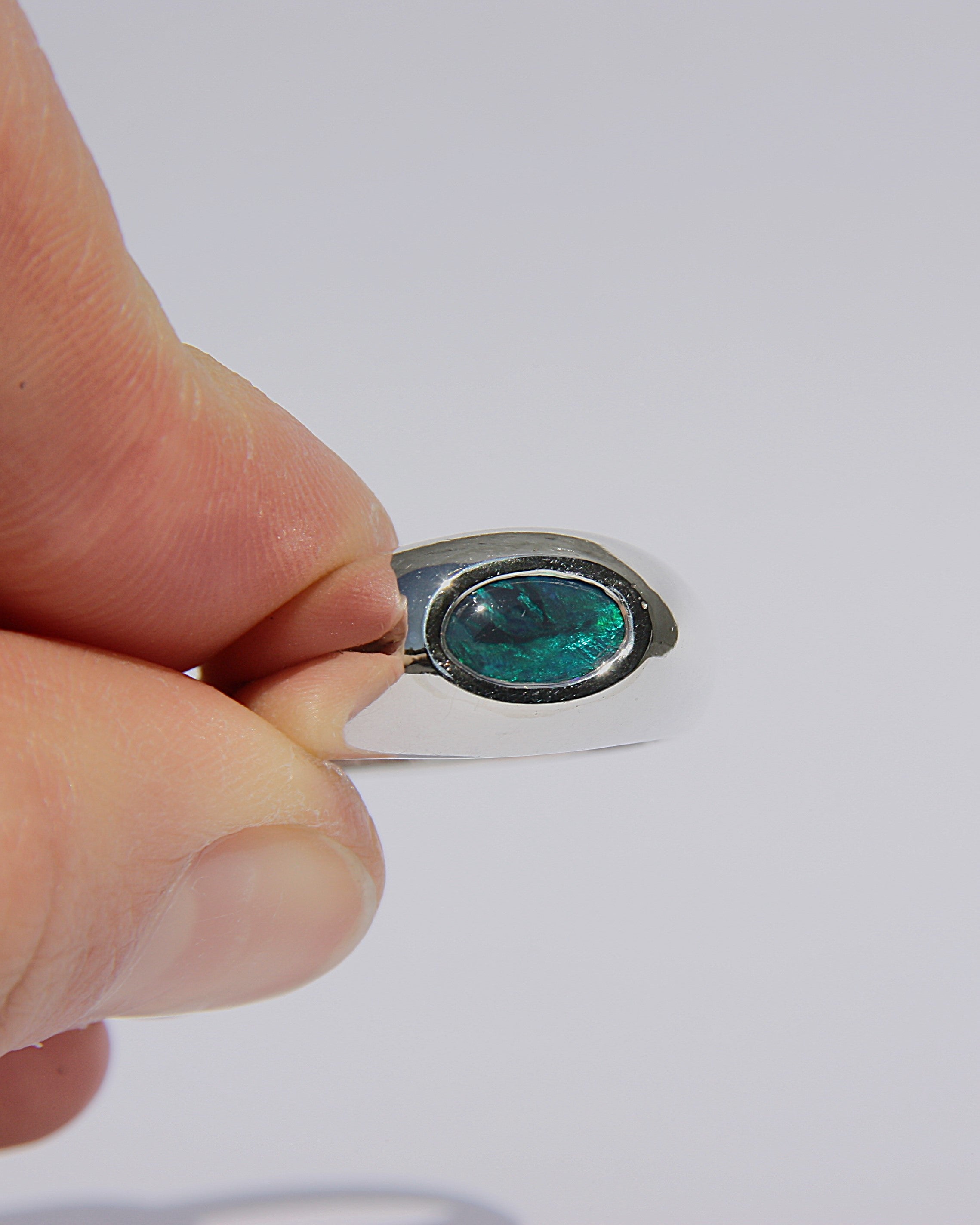 Plain Opal Ring V 1/2