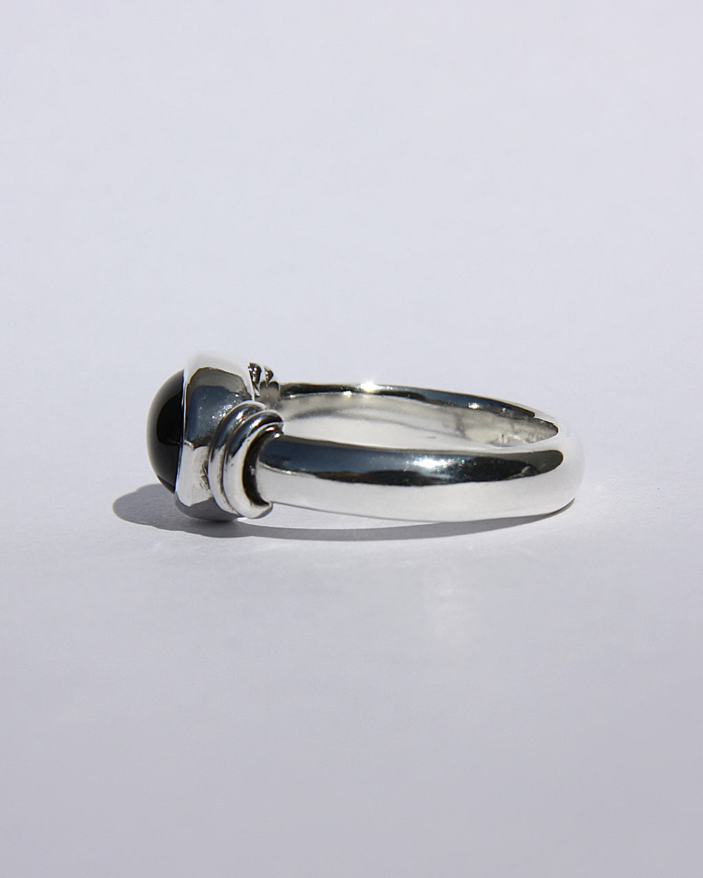 Violet Ring Black Onyx T 1/2