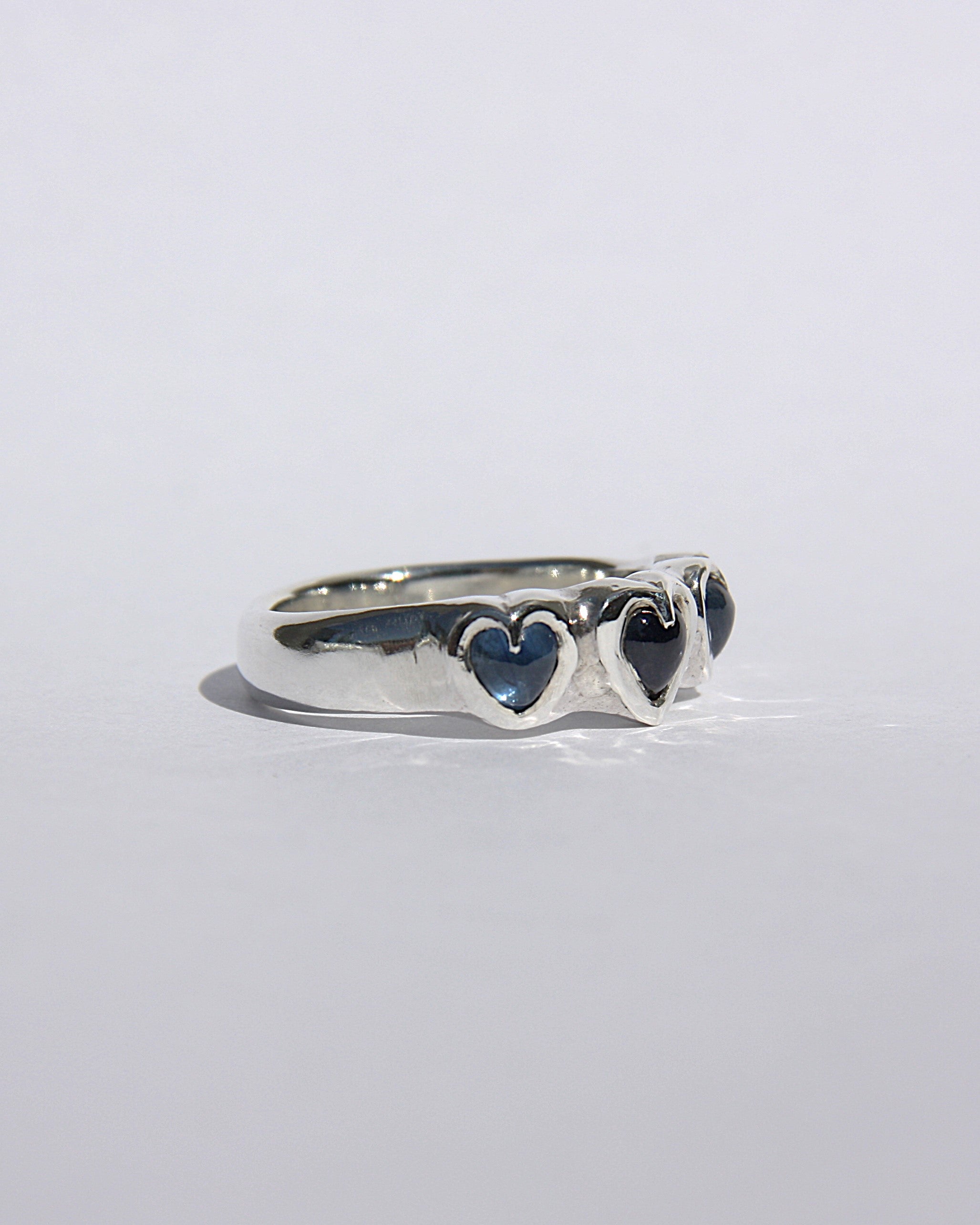 Blue Sapphire Hearts Ring K 1/2