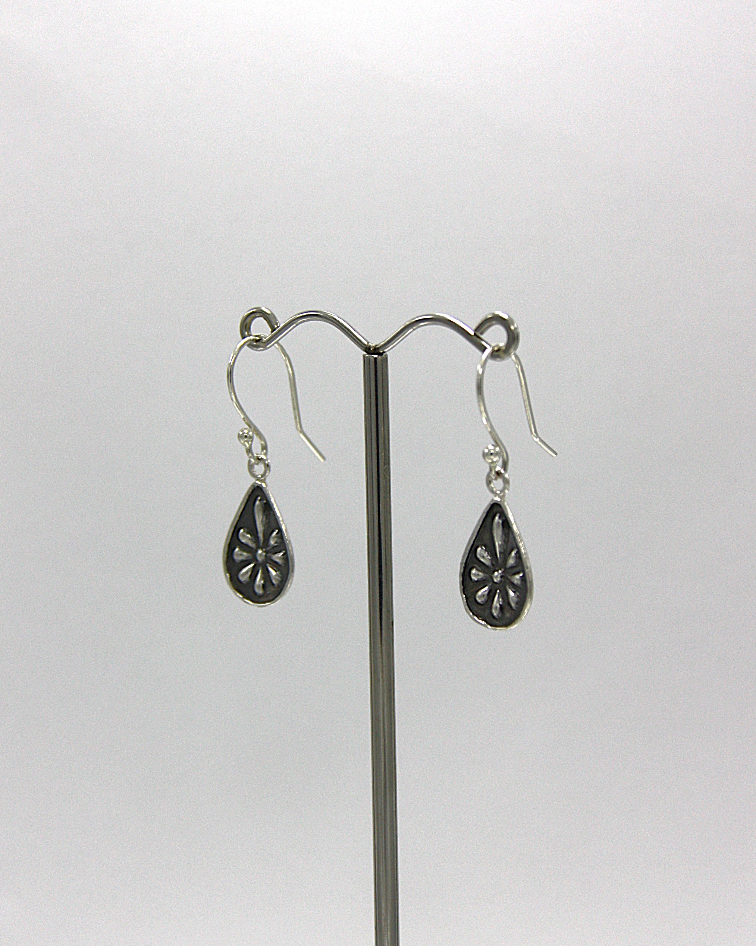 Flower Droplet Earrings