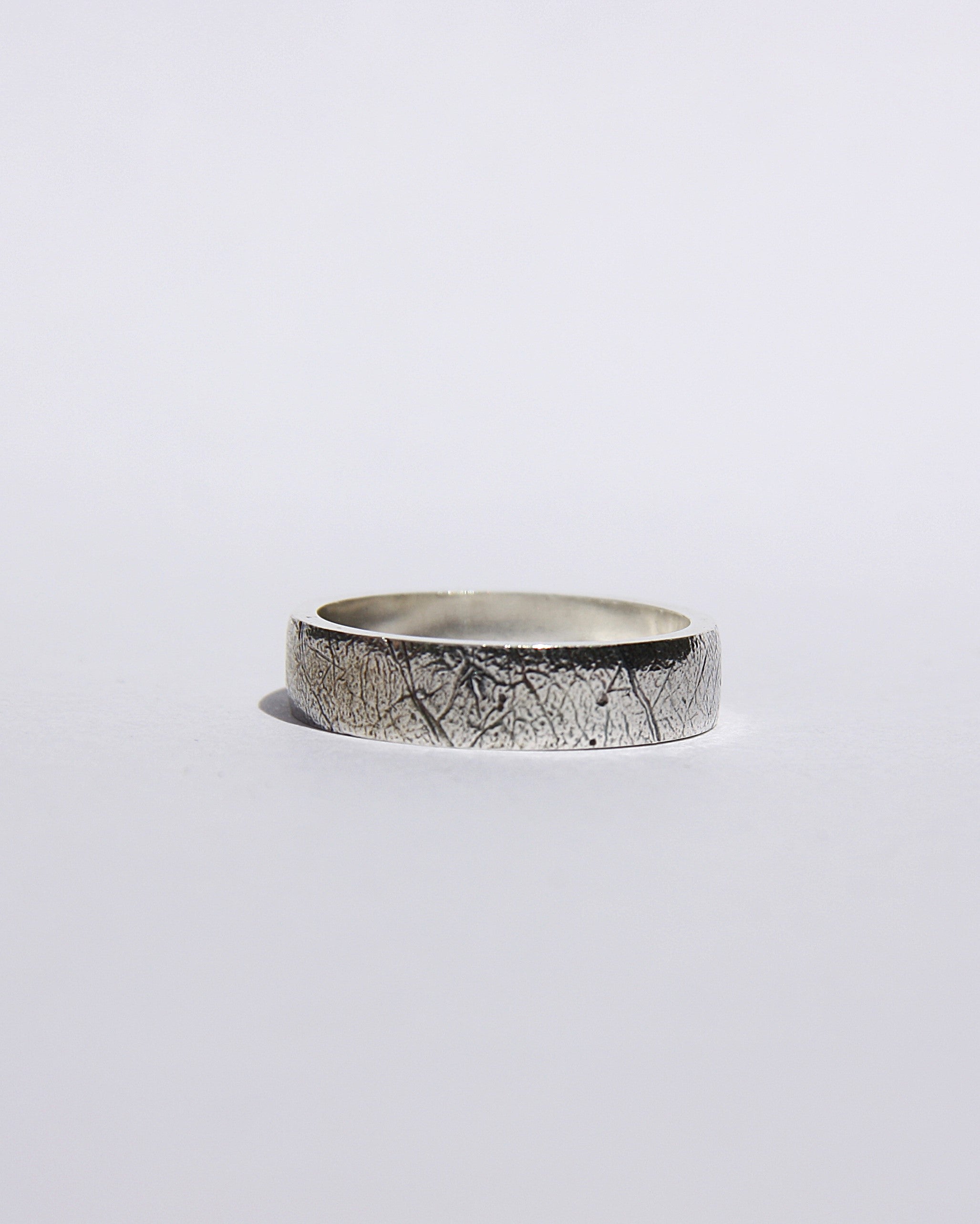 Gum Leaf Imprinted Ring J