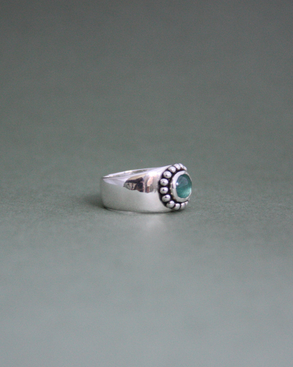Kyanite Ring L 1/2