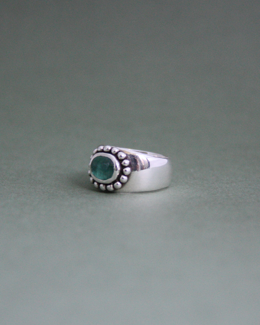 Kyanite Ring L 1/2