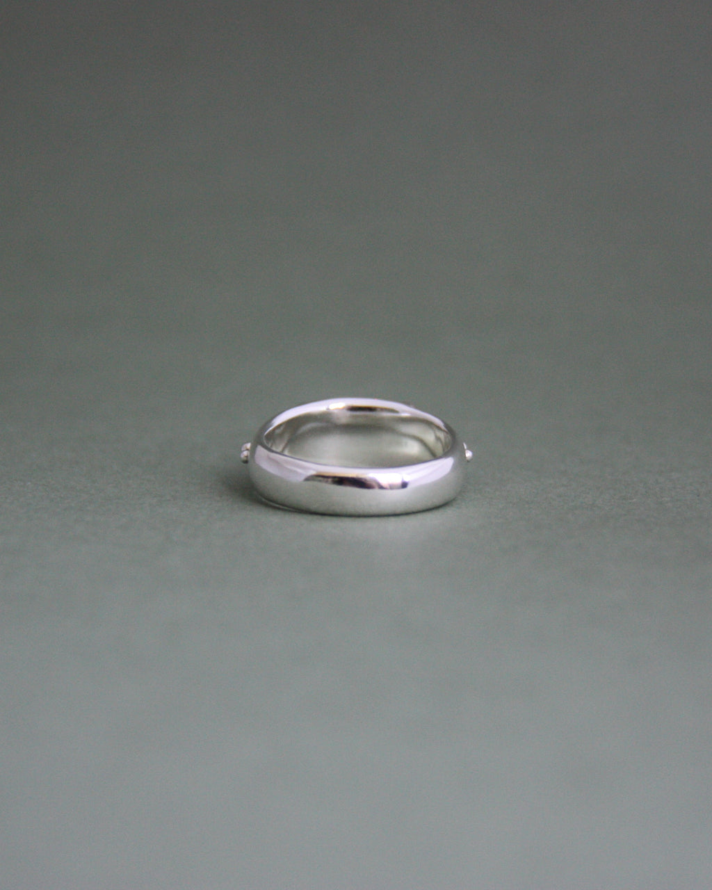 Point Me In The Right Direction Ring Q