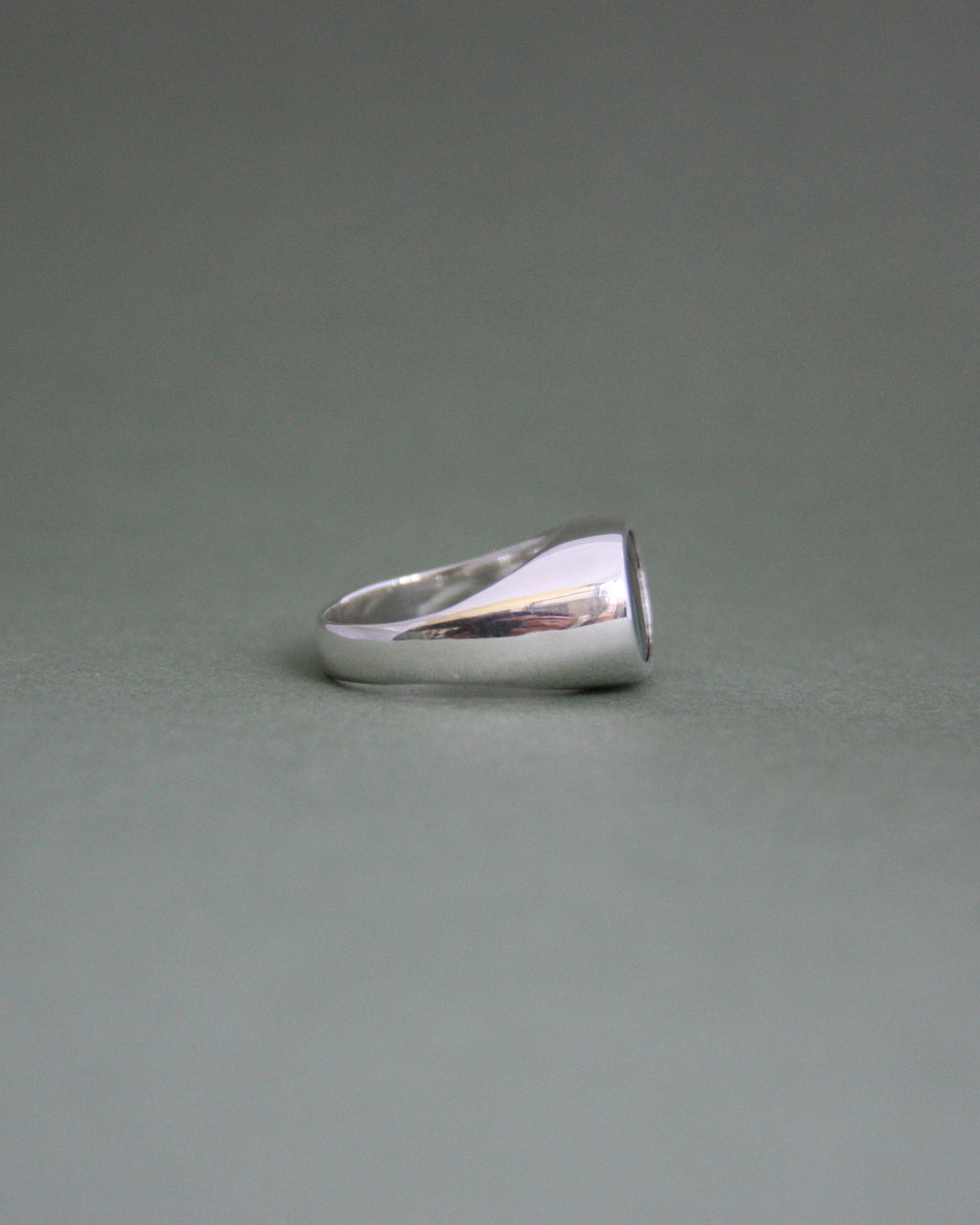 Oval Abalone Signet Q