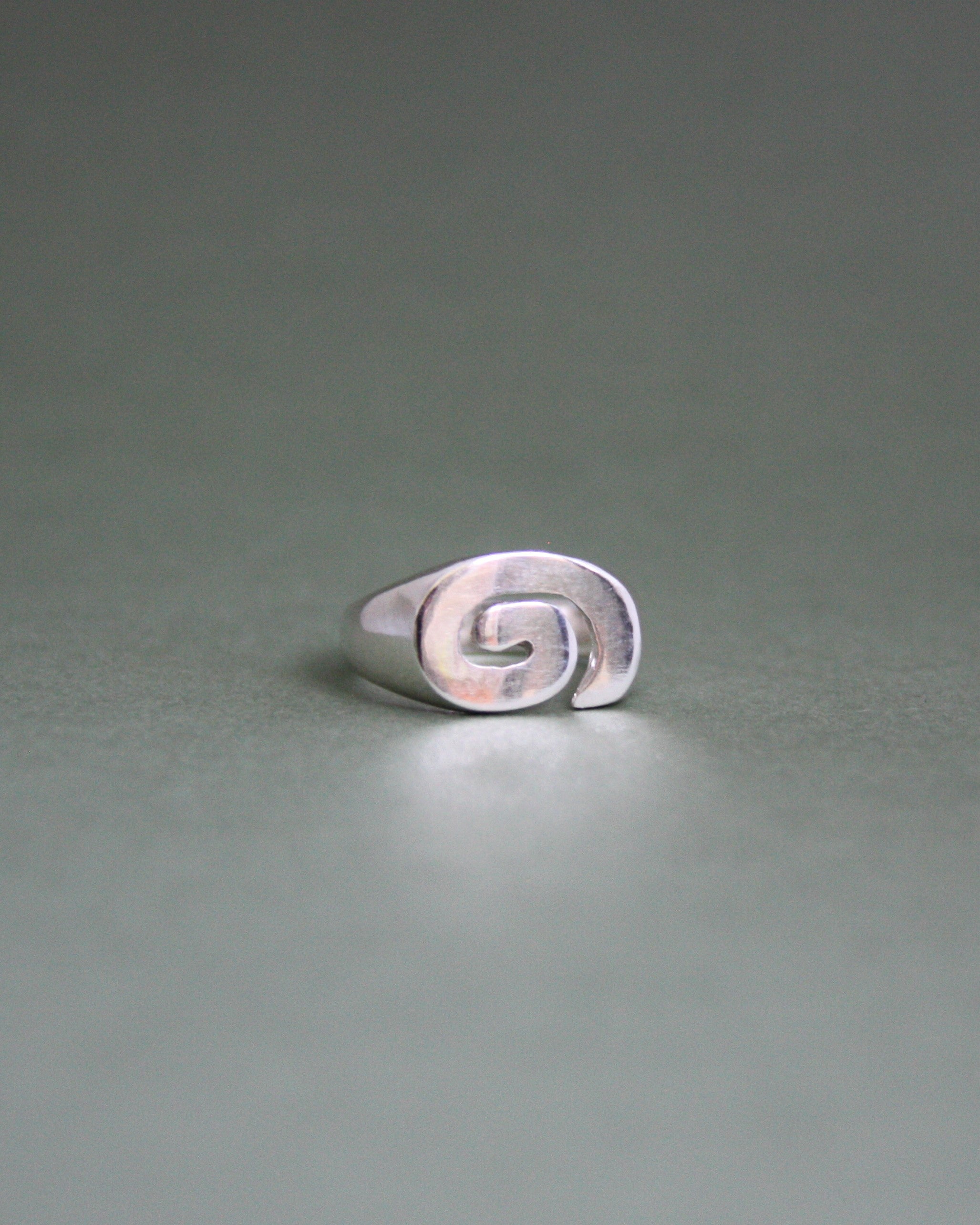 Spiral Signet P
