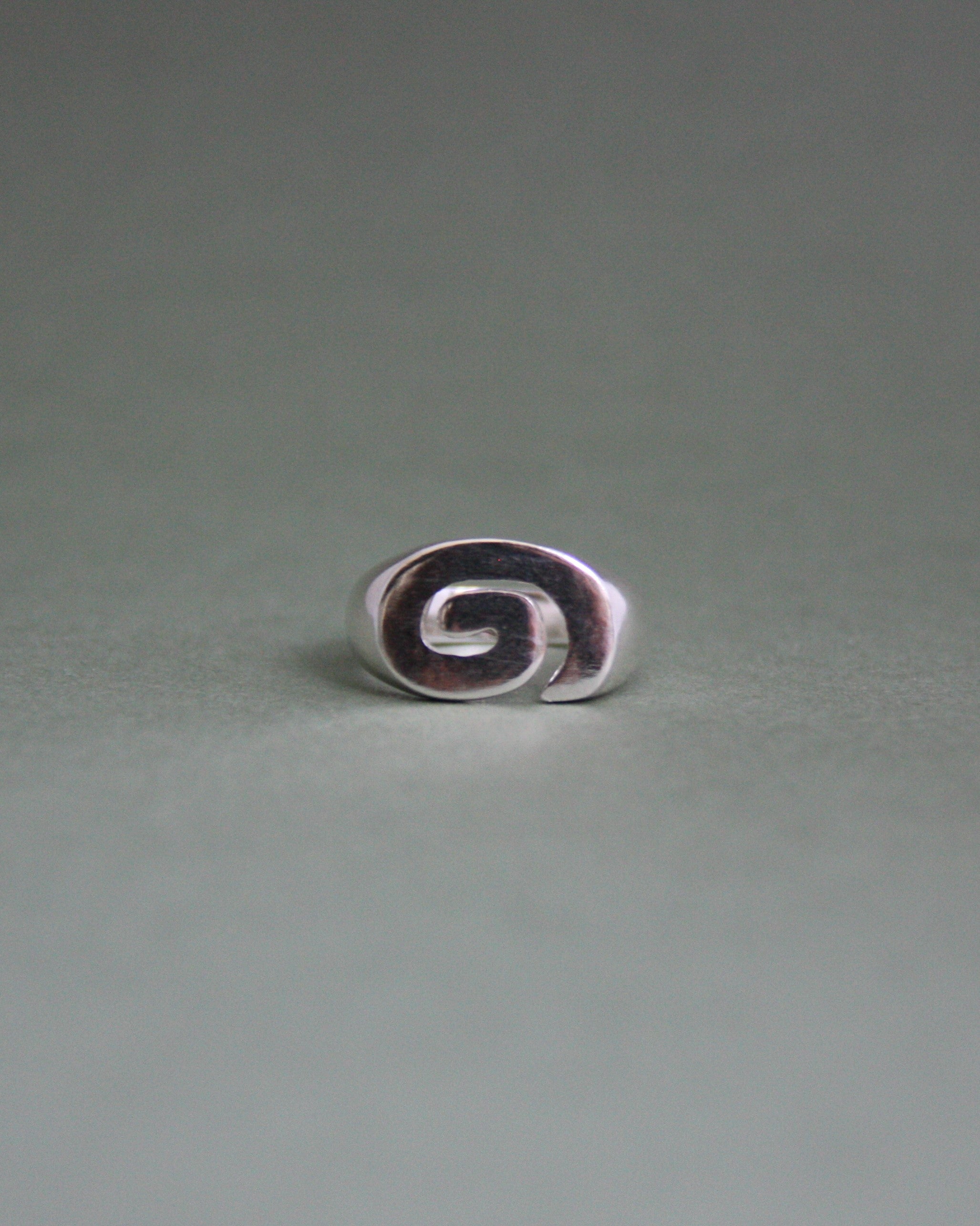 Spiral Signet P