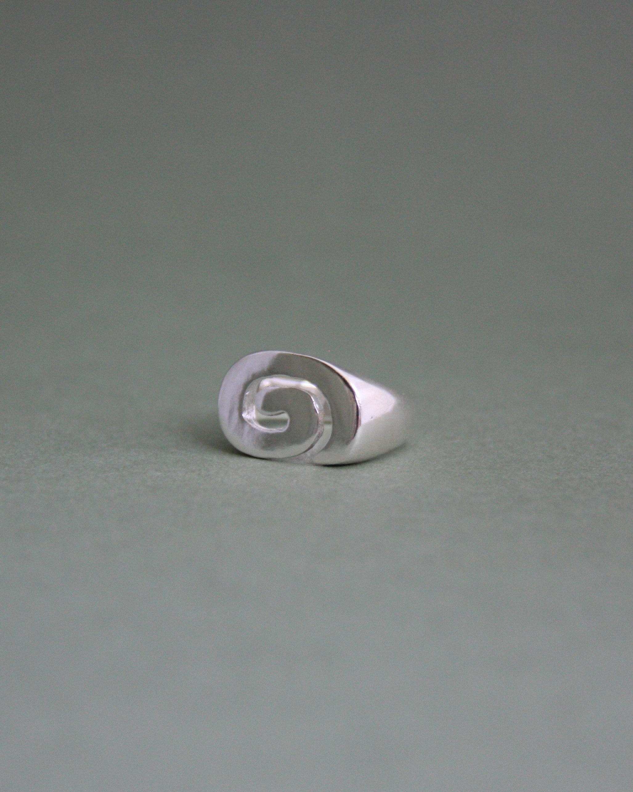 Spiral Signet J 1/2