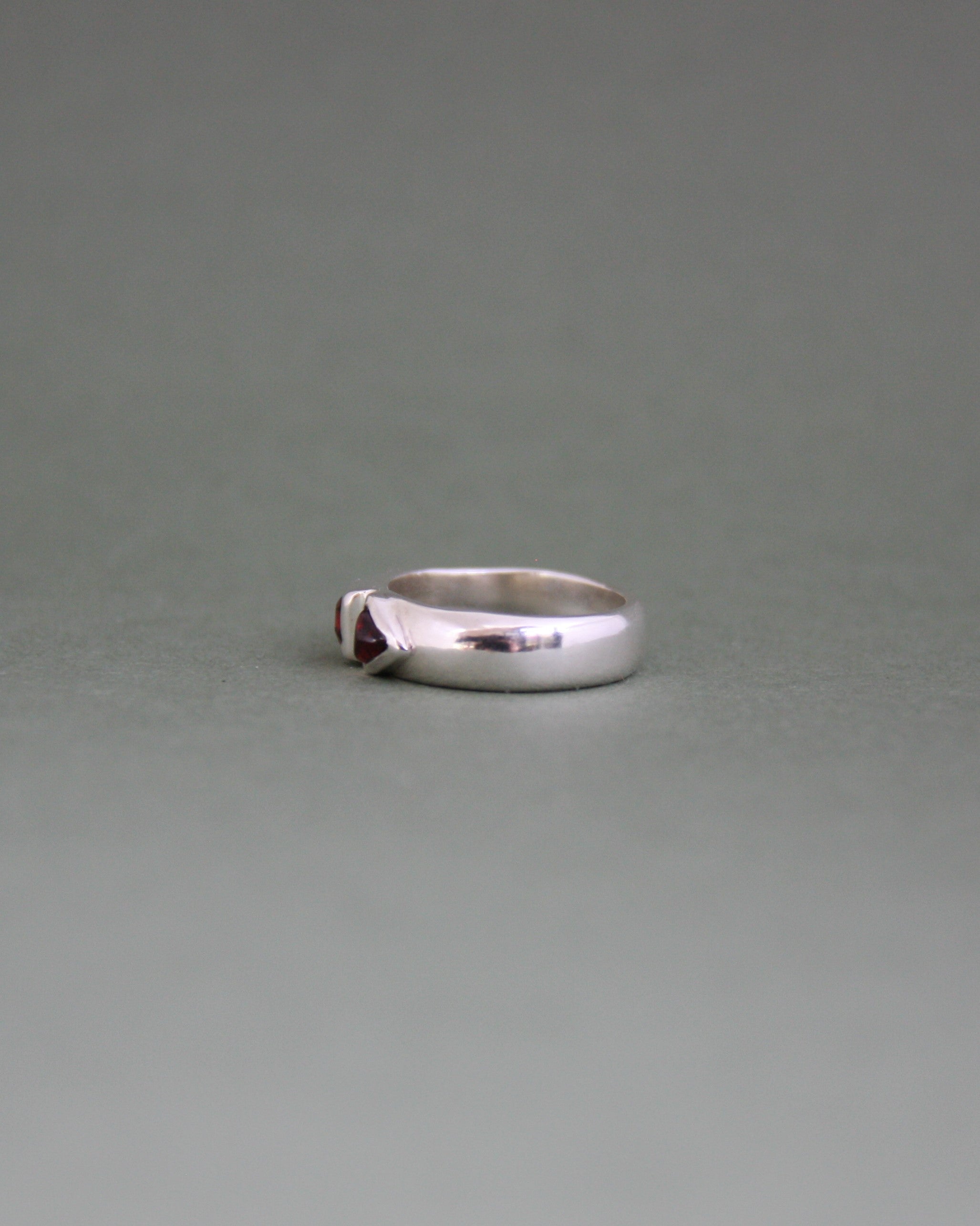 Point Me In The Right Direction Ring K 1/2