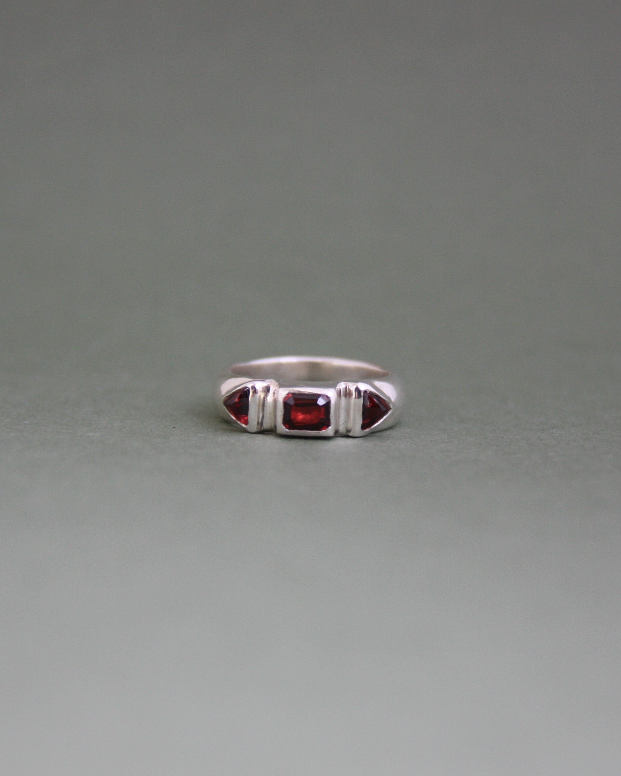 Point Me In The Right Direction Ring K 1/2