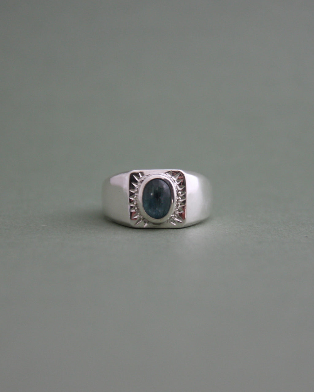 Kyanite Celestial Ring P 1/2