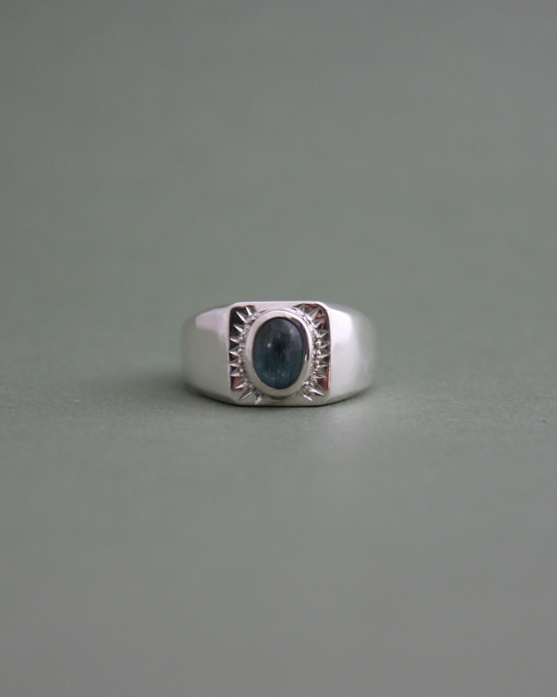 Kyanite Celestial Ring P 1/2