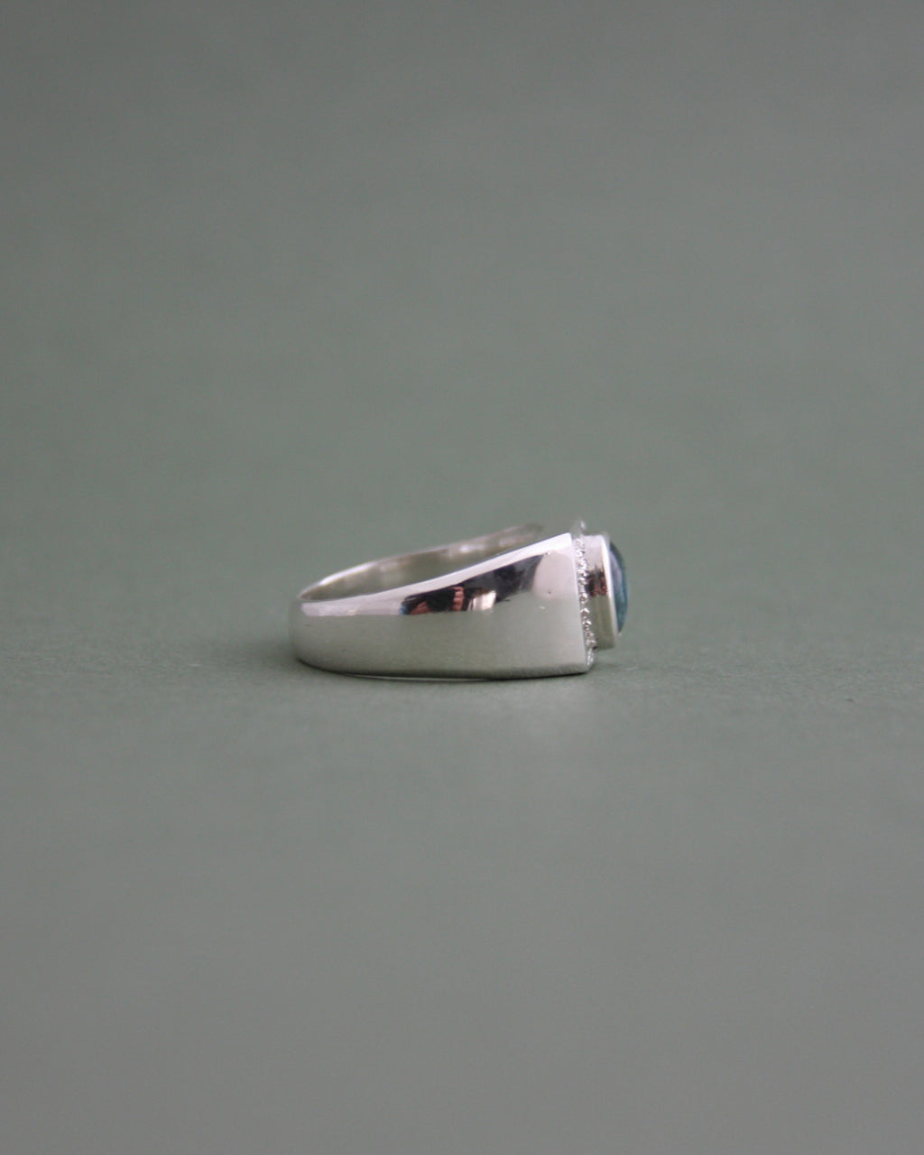 Kyanite Celestial Ring P 1/2