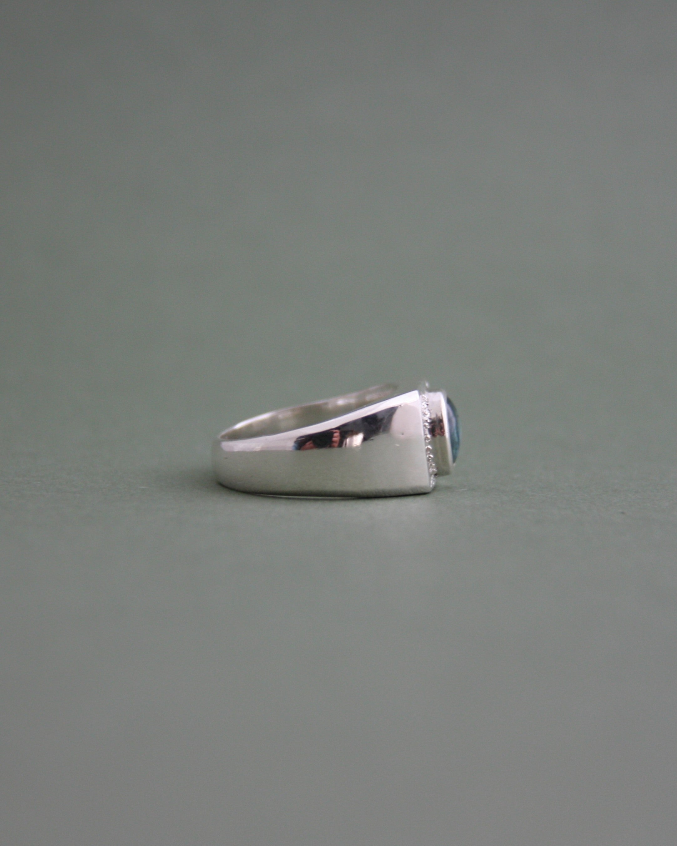 Kyanite Celestial Ring P 1/2
