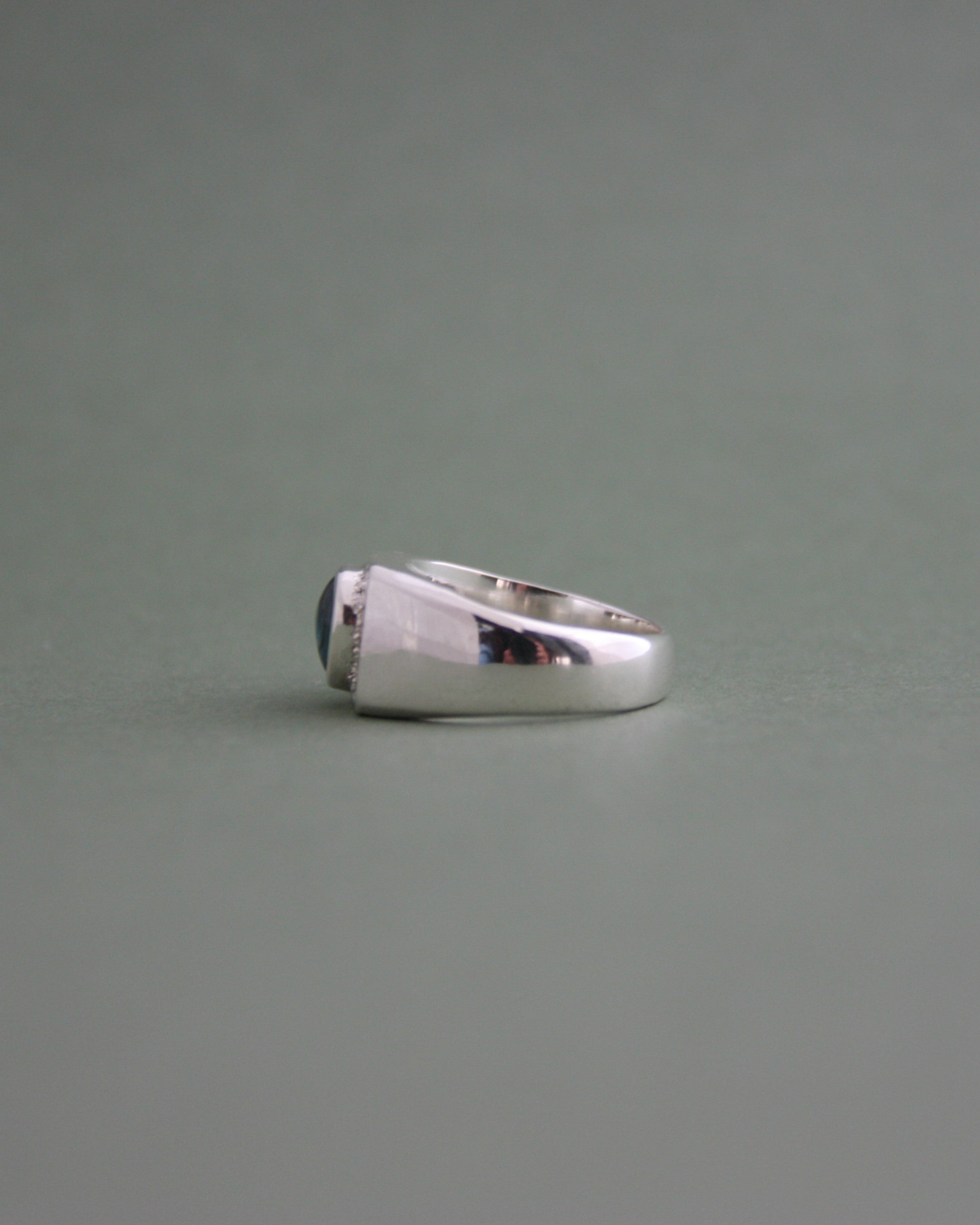 Kyanite Celestial Ring P 1/2