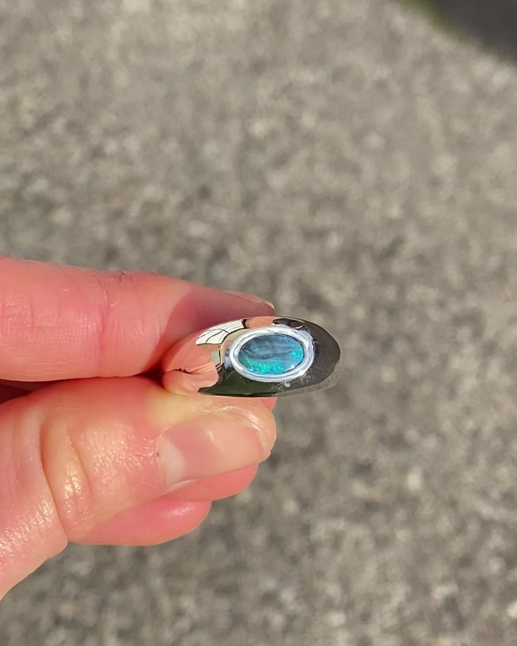 Plain Opal Ring V 1/2